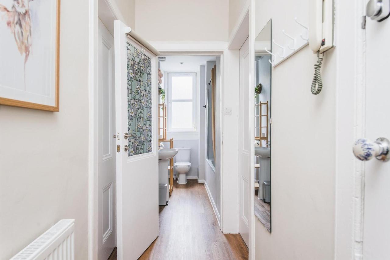 New Sleek 1Bd Edinburgh City Centre Stay Exterior photo